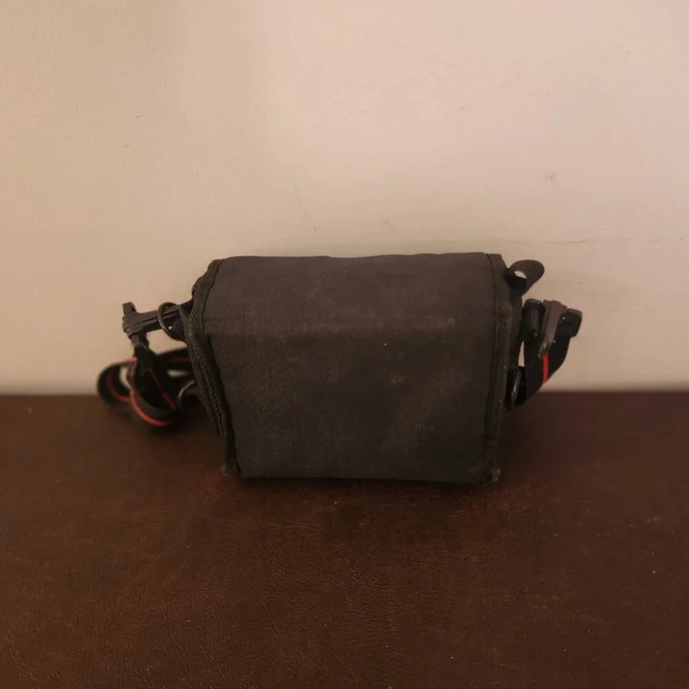 Nikon Camera Carry Bag with Adjustable Shoulder Strap - Black